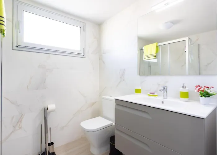 Апартаменты La Tejita, Comfortable One-bedroom Эль-Медано